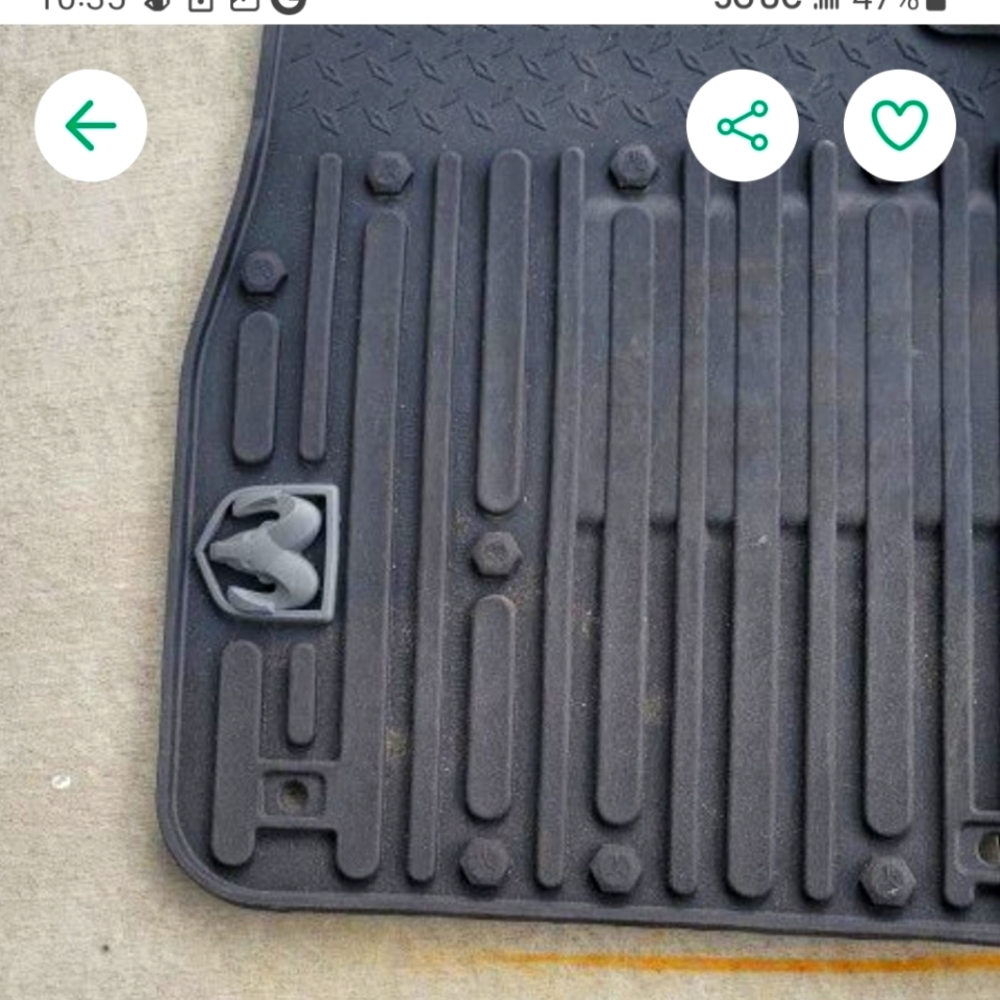 HEAVY RUBBER FRONT FLOOR MATS FROM A 2017 RAM. FITMENT COVERS 2013-2022